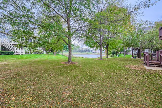 1026 Heron Way, Woodstock, IL 60098