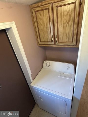 21 S GREEN ACRES CIR, Akron, PA 17501