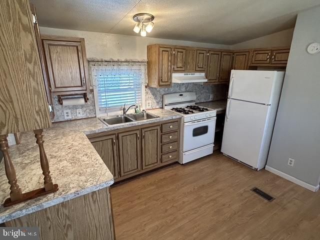 21 S GREEN ACRES CIR, Akron, PA 17501