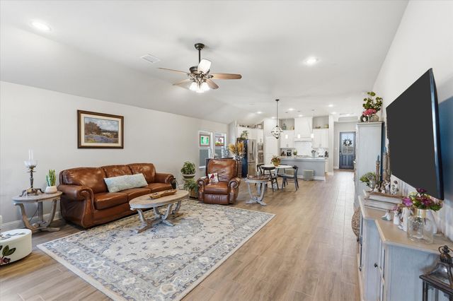 813 Mildren Lane, Fate, TX 75087