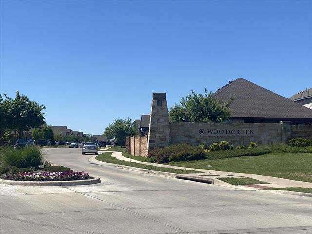 813 Mildren Lane, Fate, TX 75087