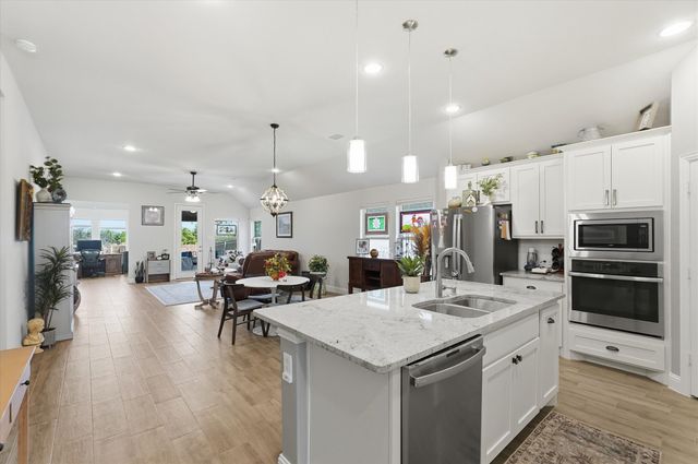 813 Mildren Lane, Fate, TX 75087