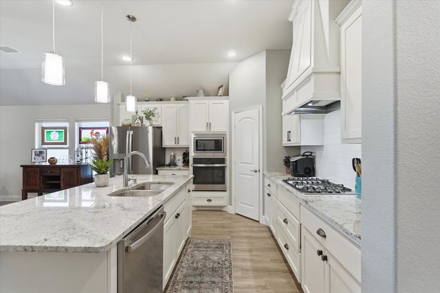 813 Mildren Lane, Fate, TX 75087