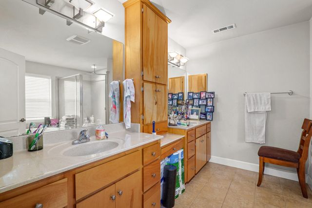 3166 Juniper Ridge Drive B, Medford, OR 97504