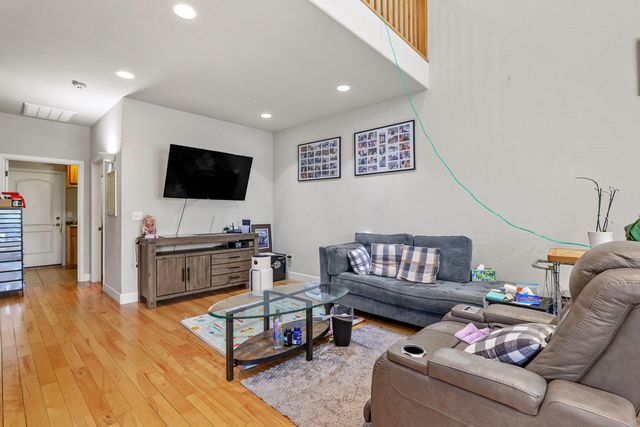 3166 Juniper Ridge Drive B, Medford, OR 97504