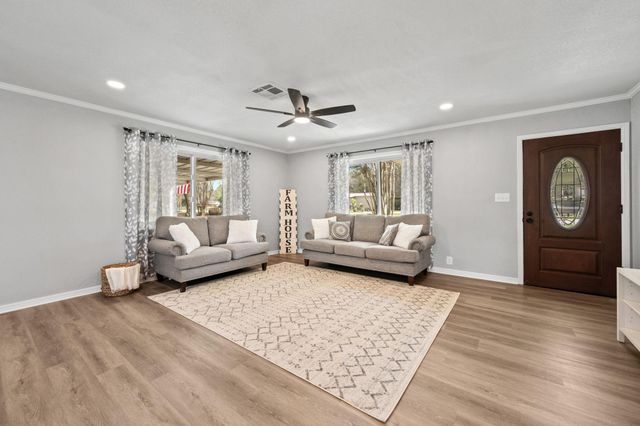 16746 Main Street, Splendora, TX 77372