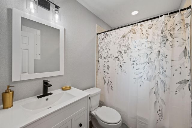 16746 Main Street, Splendora, TX 77372