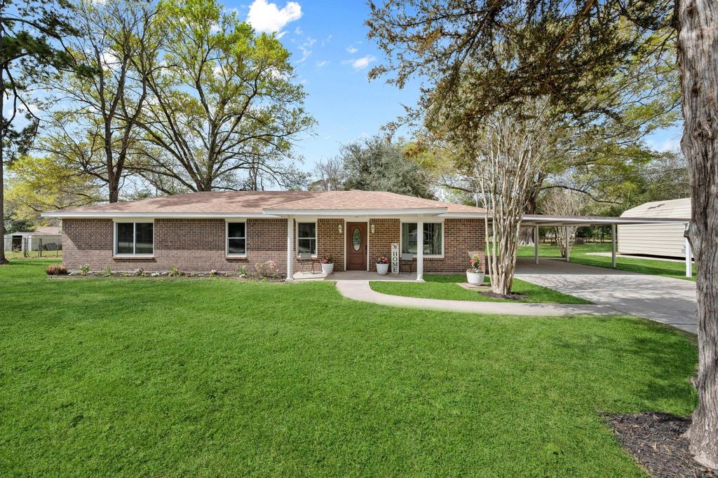 16746 Main Street, Splendora, TX 77372