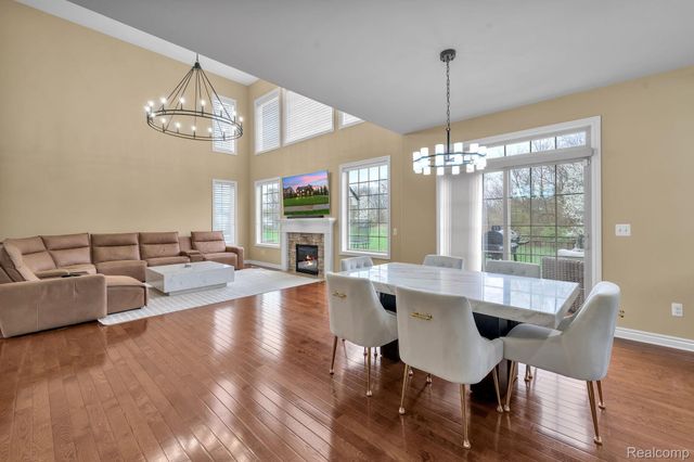 1002 Carriage Trace Boulevard, Southfield Township, MI 48178