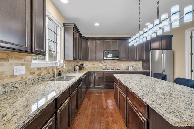 1002 Carriage Trace Boulevard, Southfield Township, MI 48178