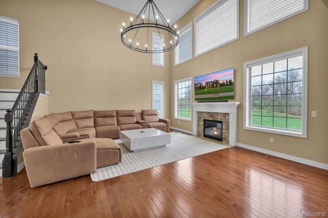 1002 Carriage Trace Boulevard, Southfield Township, MI 48178