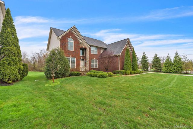 1002 Carriage Trace Boulevard, Southfield Township, MI 48178
