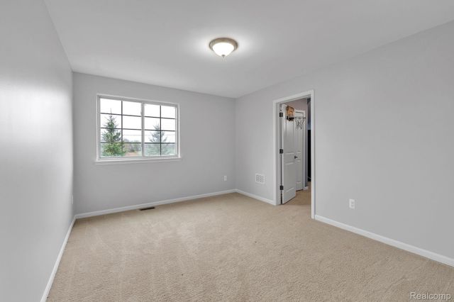 1002 Carriage Trace Boulevard, Southfield Township, MI 48178