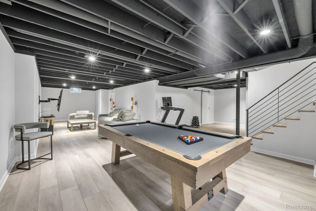 1002 Carriage Trace Boulevard, Southfield Township, MI 48178