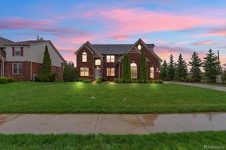 1002 Carriage Trace Boulevard, Southfield Township, MI 48178