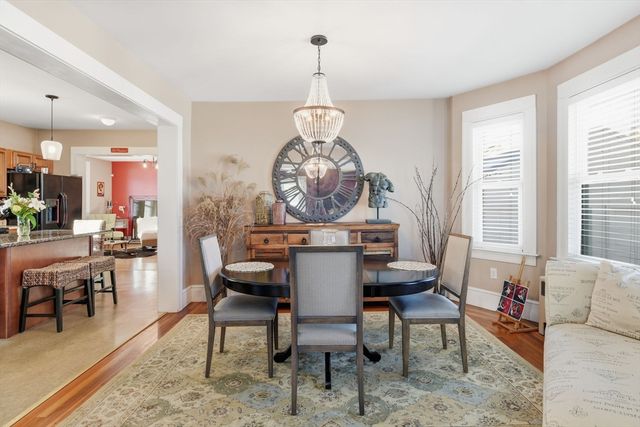 24 Billings St, Chicopee, MA 01013