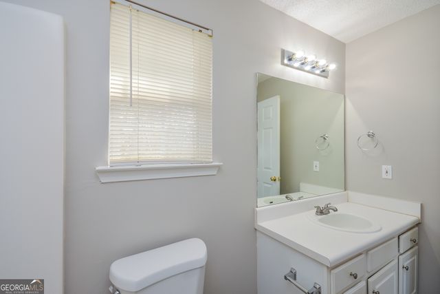 325 Coral Circle, Mcdonough, GA 30253