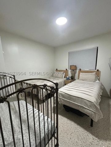 5450 SW 55th Ave, Davie, FL 33314