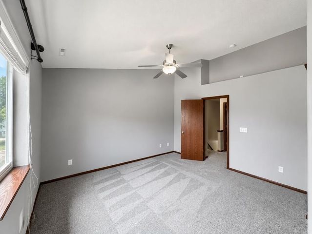 1022 Lois Lane, Waterloo, IA 50702