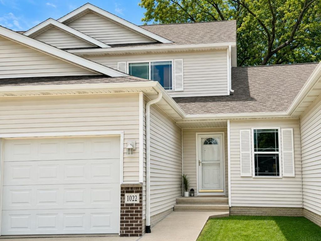 1022 Lois Lane, Waterloo, IA 50702