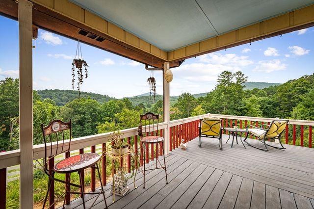 90 Fox Run, Blue Ridge, GA 30513