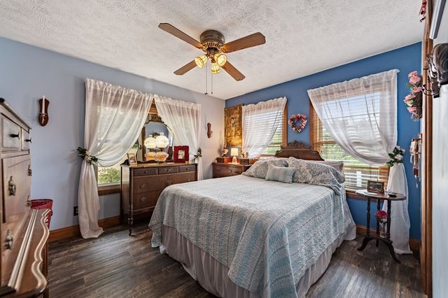 90 Fox Run, Blue Ridge, GA 30513