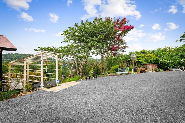 90 Fox Run, Blue Ridge, GA 30513