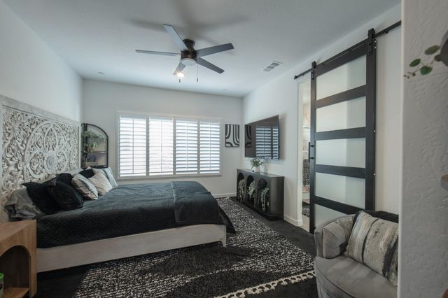 1280 Bloom Avenue, Clovis, CA 93619