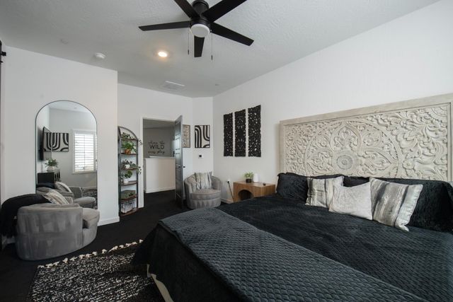 1280 Bloom Avenue, Clovis, CA 93619