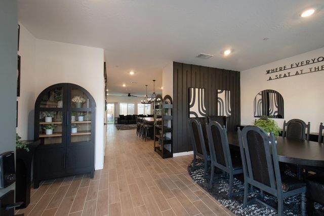 1280 Bloom Avenue, Clovis, CA 93619