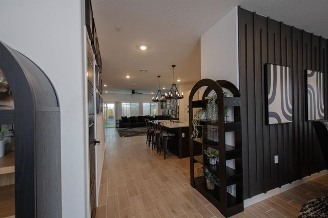 1280 Bloom Avenue, Clovis, CA 93619