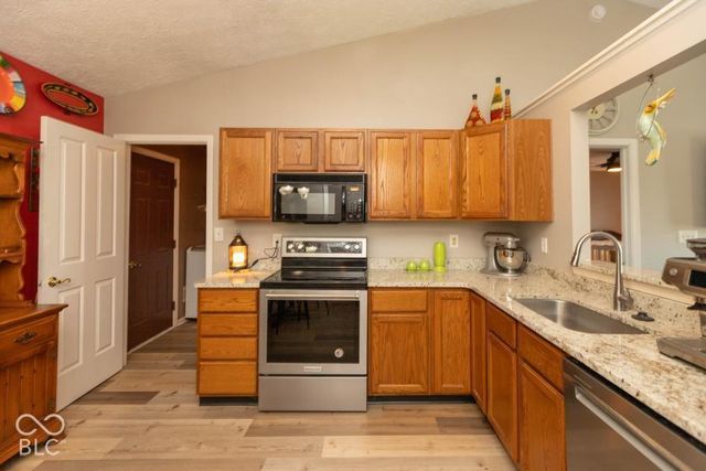 552 Nicole Boulevard, Avon, IN 46123