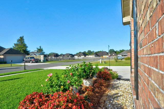 42124 Eagles Eye St, Prairieville, LA 70769