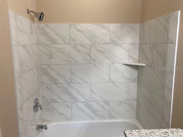 5611 BIDWELL PARKWAY 103, Sarasota, FL 34233