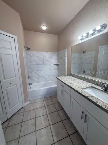 5611 BIDWELL PARKWAY 103, Sarasota, FL 34233