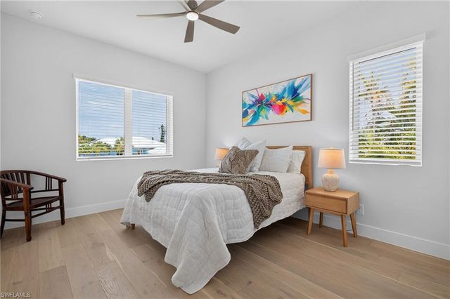 1272 Par View DR, Sanibel, FL 33957