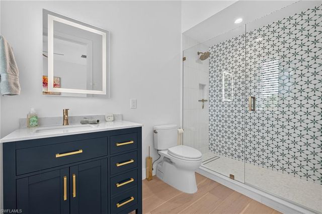 1272 Par View DR, Sanibel, FL 33957