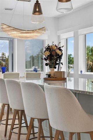 1272 Par View DR, Sanibel, FL 33957