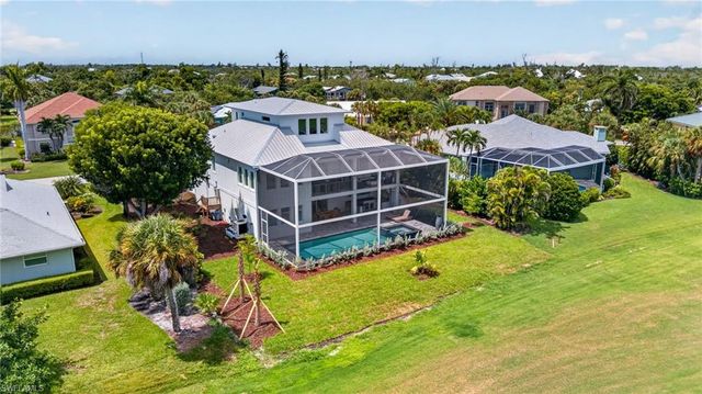 1272 Par View DR, Sanibel, FL 33957