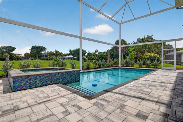 1272 Par View DR, Sanibel, FL 33957