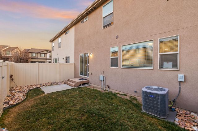 2476 N SUNSET VW, Lehi, UT 84043