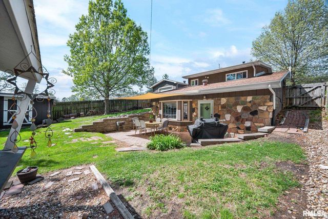 1918 E PRINCETON Street, Peoria, IL 61614