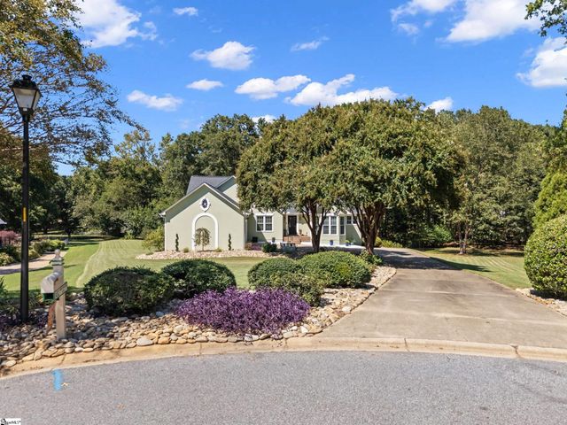 432 Thorn Meadow Lane, Boiling Springs, SC 29316