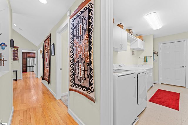 432 Thorn Meadow Lane, Boiling Springs, SC 29316