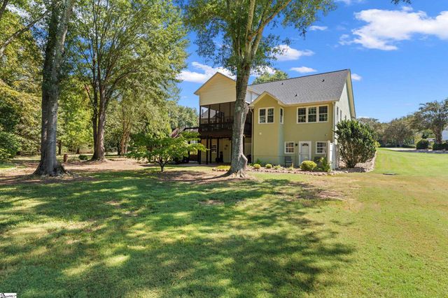 432 Thorn Meadow Lane, Boiling Springs, SC 29316