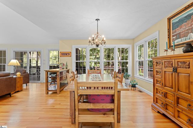 432 Thorn Meadow Lane, Boiling Springs, SC 29316