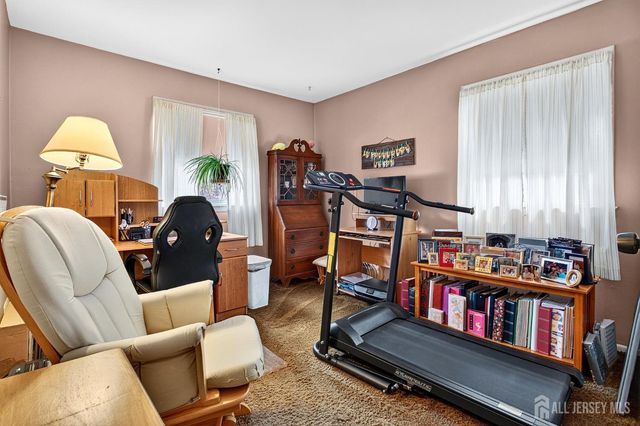21 Sulliman Road, Edison, NJ 08817