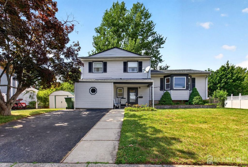 21 Sulliman Road, Edison, NJ 08817