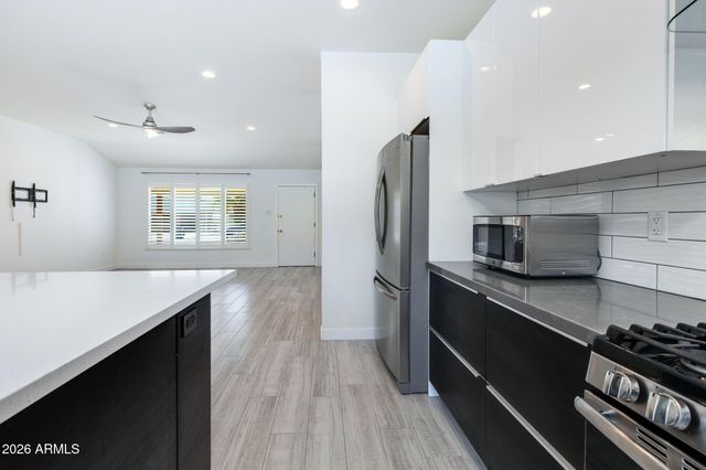 8150 E COLUMBUS Avenue, Scottsdale, AZ 85251