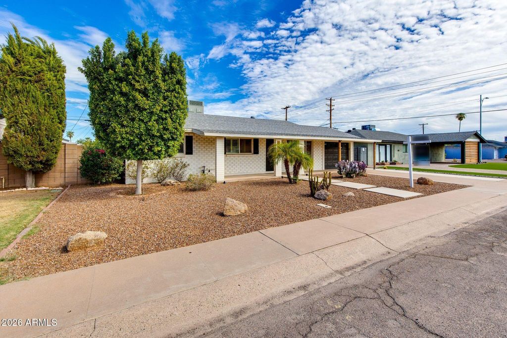 8150 E COLUMBUS Avenue, Scottsdale, AZ 85251 — photo 3